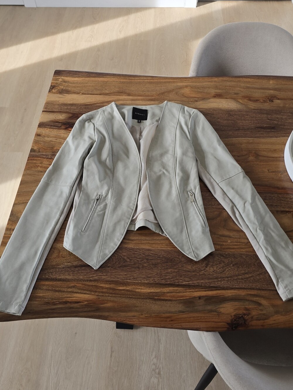 7 Women's Size Small Shirts/tops BUNDLE
